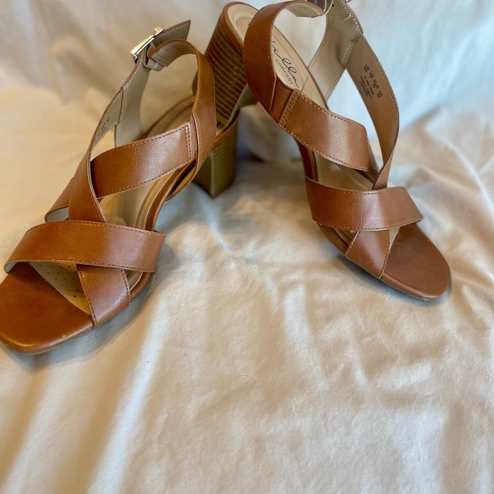 Abella Brown Strappy Sandals